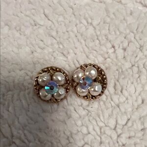 Elegant Gold and Pearl like Stud Clip Earrings